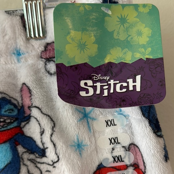 NWT Disney Stitch Pajama Sleep Shorts with Blue and Red Accents Winter Theme - Picture 2 of 5